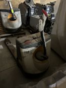 CROWN ELECTRIC PALLET JACK 4500LB CAP