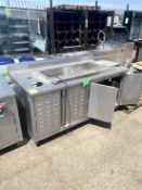 STAINLESS STEEL TABLE