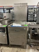 LUCKS NATURAL GAS DONUT FRYER