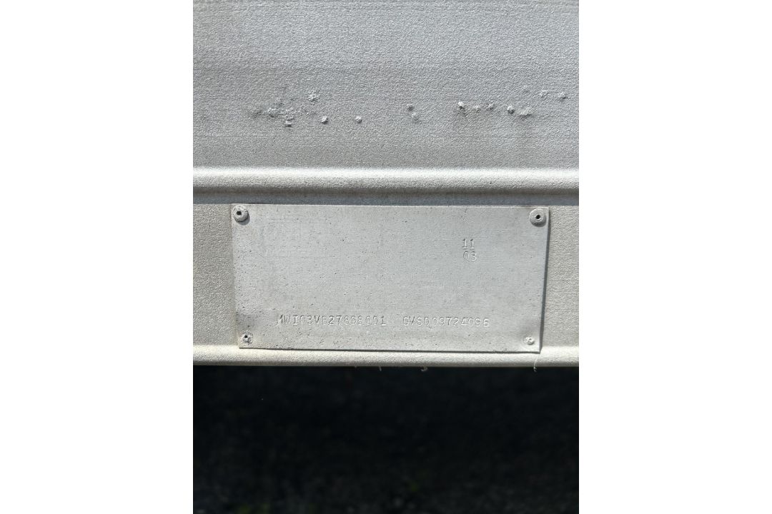 2003 INTERNATIONAL 4300 DT466 BOX TRUCK - Image 17 of 19