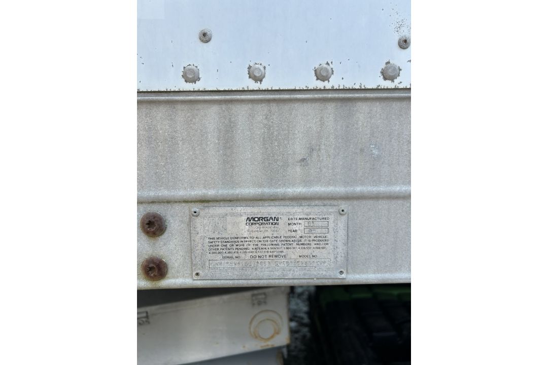 1999 INTERNATIONAL 4700 DT466E BOX TRUCK - Image 6 of 19