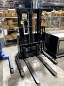 CROWN 4000LBS CAPACITY ELECTRIC STACKER (Includes battery charger) (video in photos)