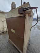 Dust Filter - Airmaster 25M shaker type dust filter with 1.5kw fan. No underhopper. Has 12 No bags