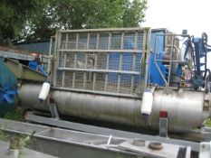 Aerator - Floating water aerator mounted on two stainless steel cylindrical pontoons. Comes with a