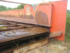 Bunker - Bunker/feeder 2.80M wide x 12.50M long x 1.60M deep. It has short support legs and