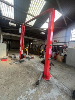 Garage Workshop Equipment & Furniture