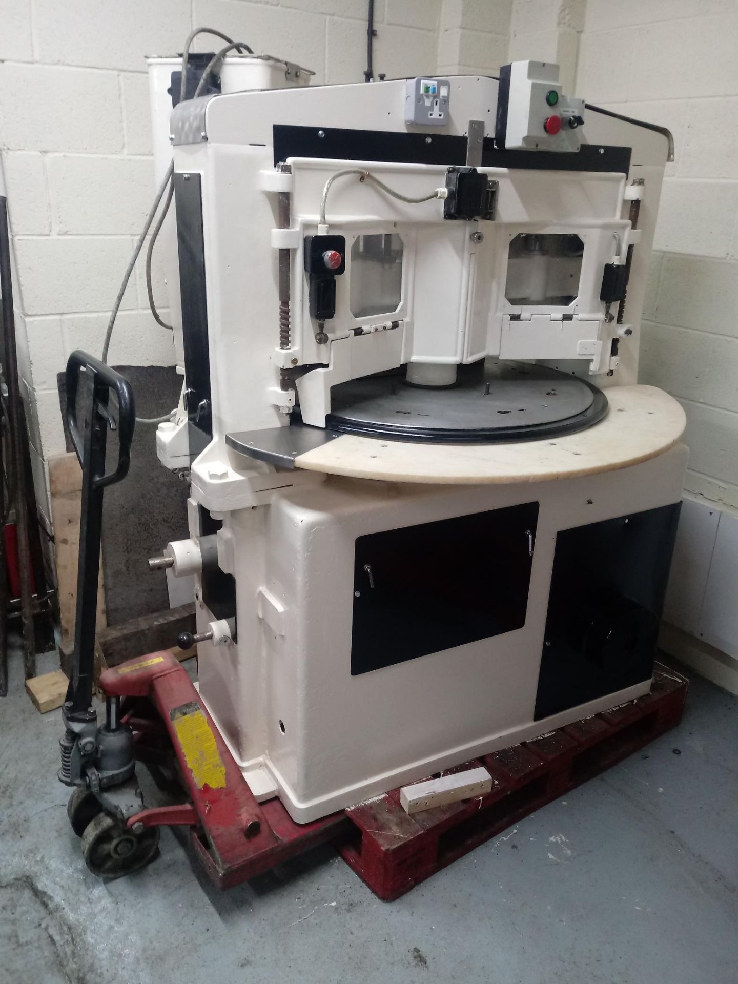Camwheat Universal Eight Station Pie Blocker, three phase (can be seen running), year of manufacture - Image 3 of 4