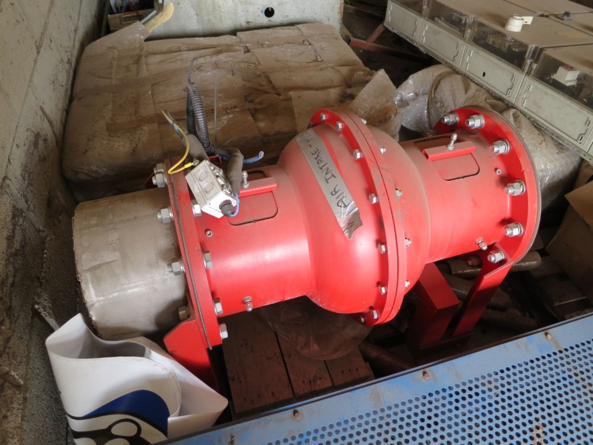 Refactory Brick Lined Furnace, approx. 2.0m O/D x 5.2m long, 700mm for the burner, burner is a - Image 8 of 11