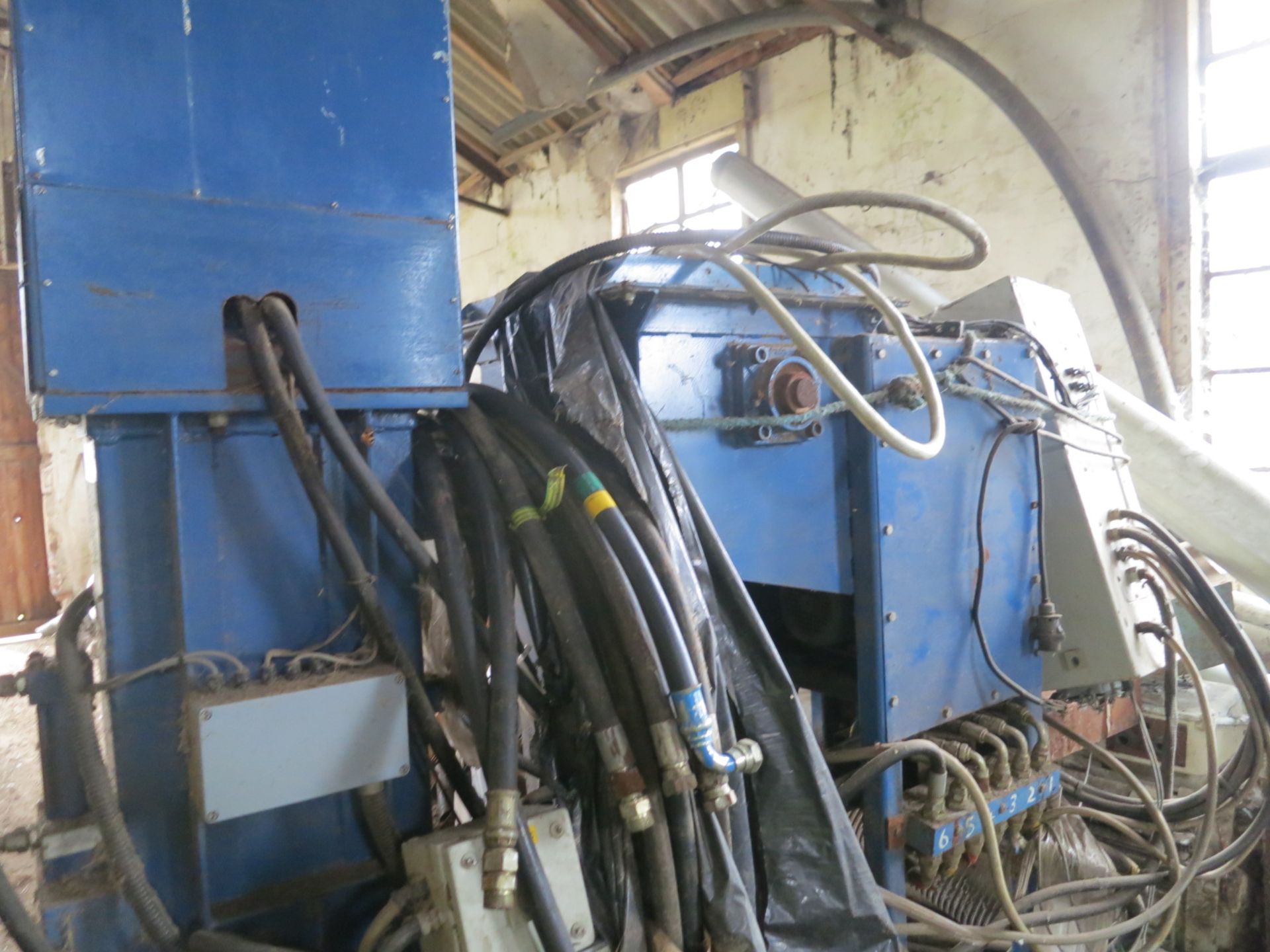 Small Pack Baler (undestood to be by Bale-Pak), three ram machine, with hydraulic power pack, pack - Image 3 of 4