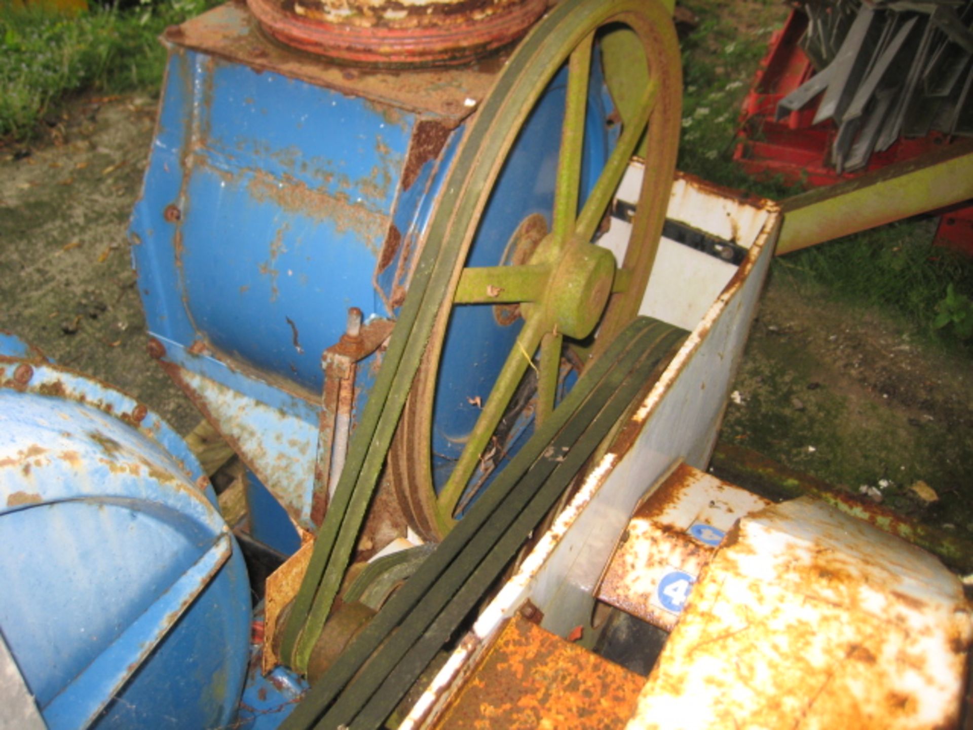 Kongskilde SUC500 Tractor Mounted PTO Driven Sucker/ Blower, with cyclone and rotary valve (no - Image 3 of 3
