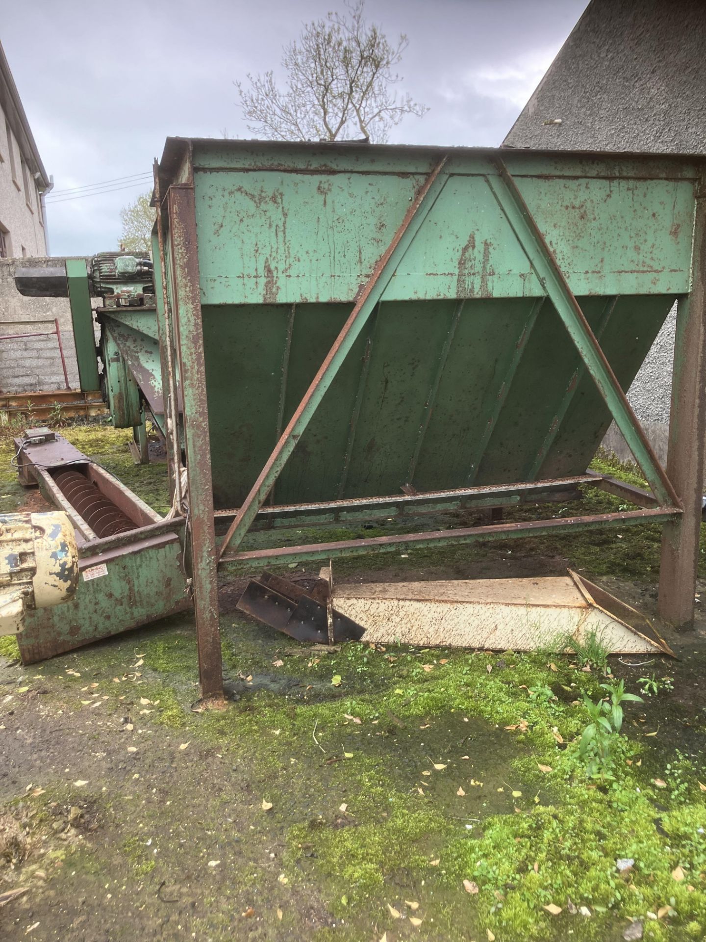 Christy & Norris ONE TONNE THREE TIER MIXER (ex-situ), loading free of charge - yes, lot location - Image 2 of 8