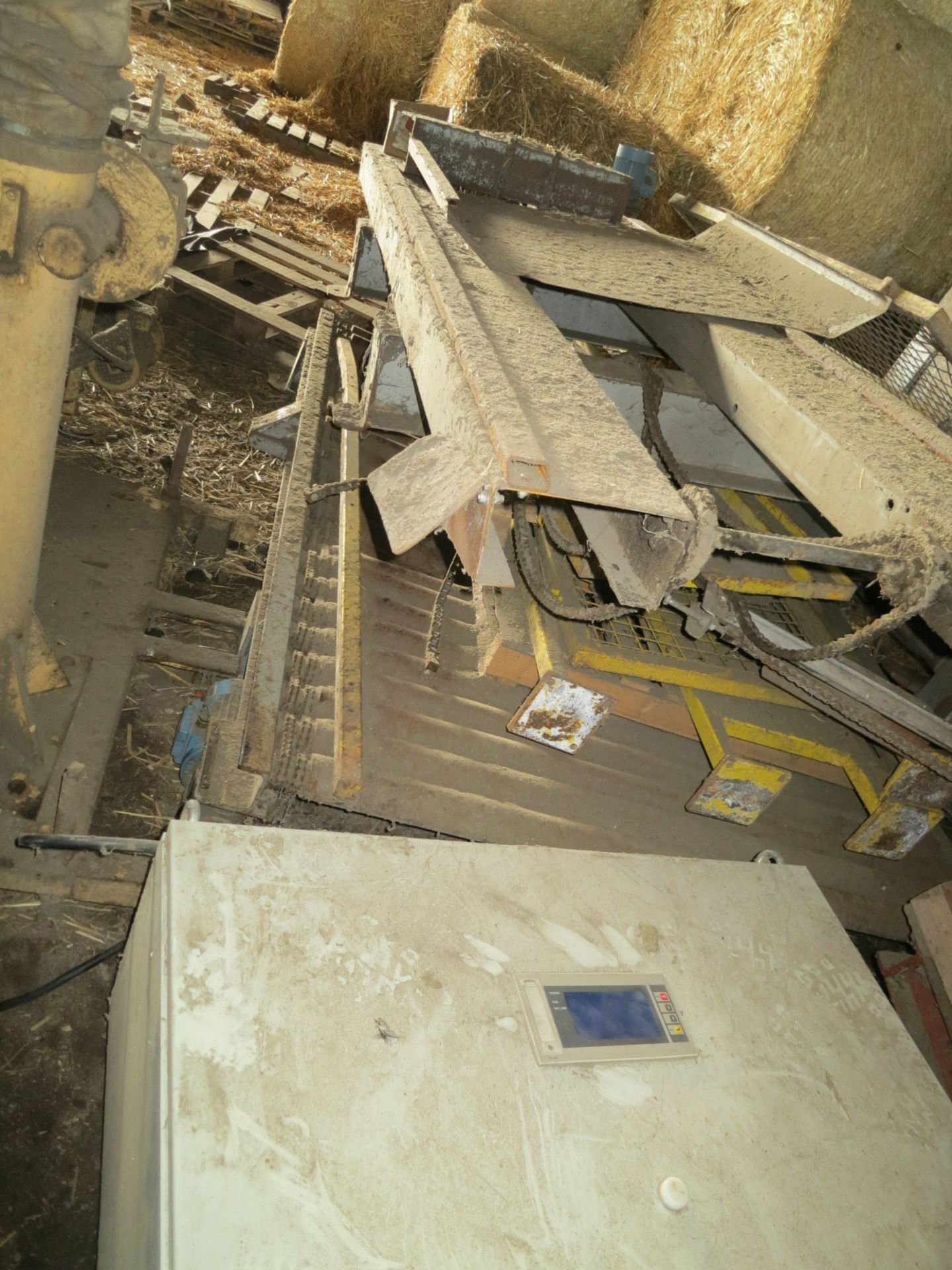 Pacepacker F1 Low Level Palletiser, with pallet magazine, entry and exit conveyors and control - Image 11 of 14