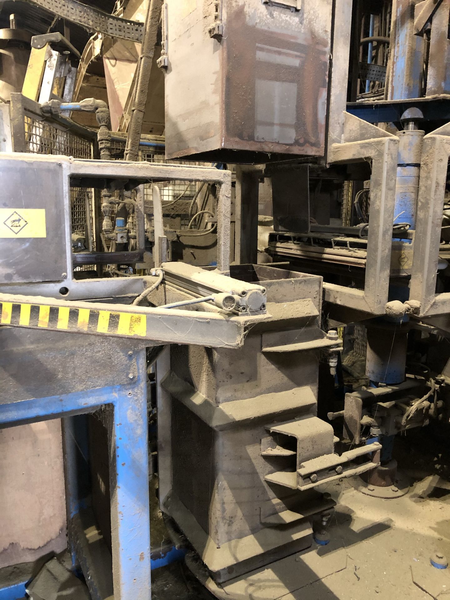 Premier Tech 4 EM600R Station Vertical Baler (undestood to be 1996 vintage), serial no. A-96-SER. - Image 2 of 6