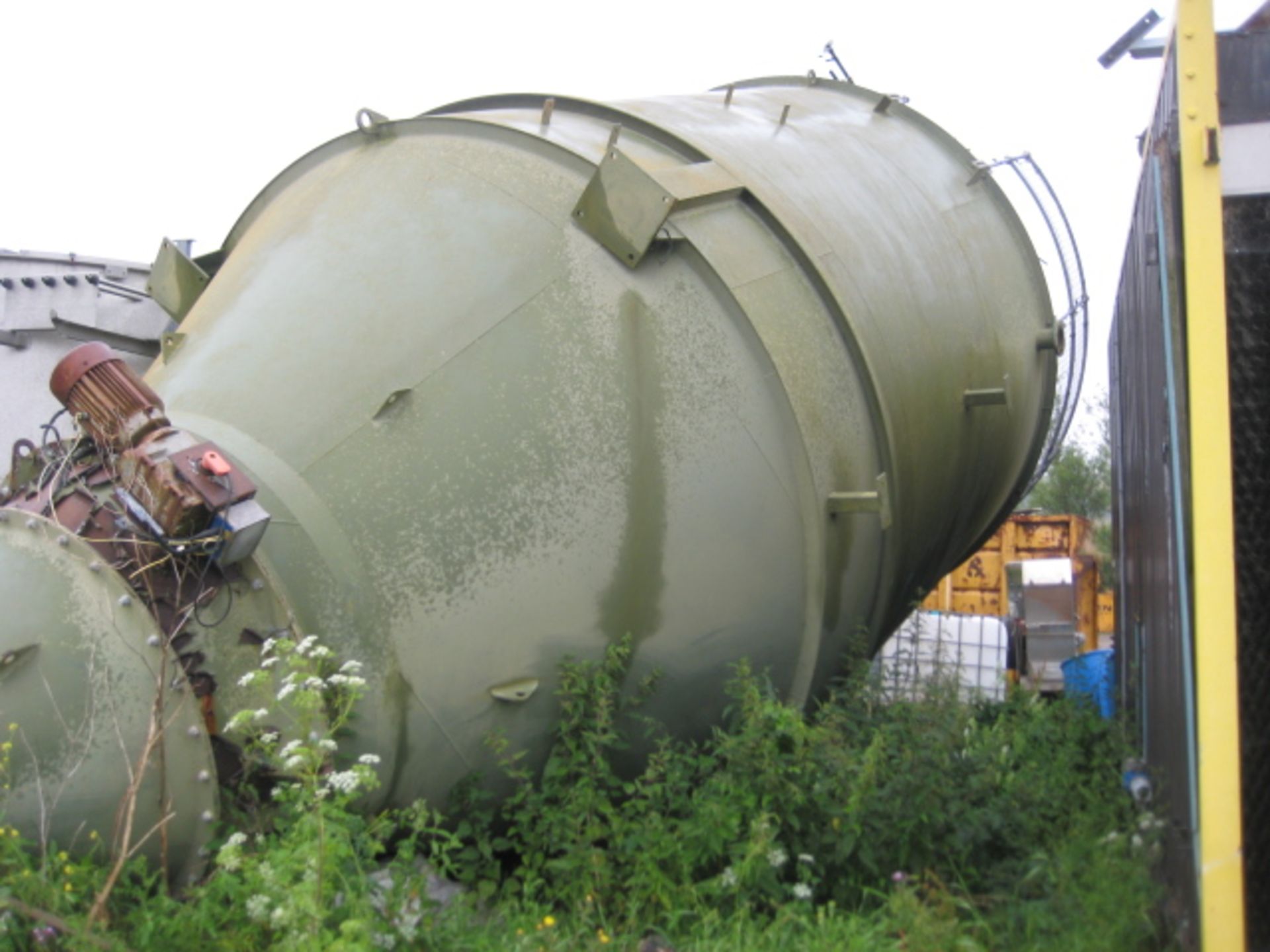 Mild Steel Circular Hopper, with motorised activator unit in the hopper section and two outlet - Image 2 of 5