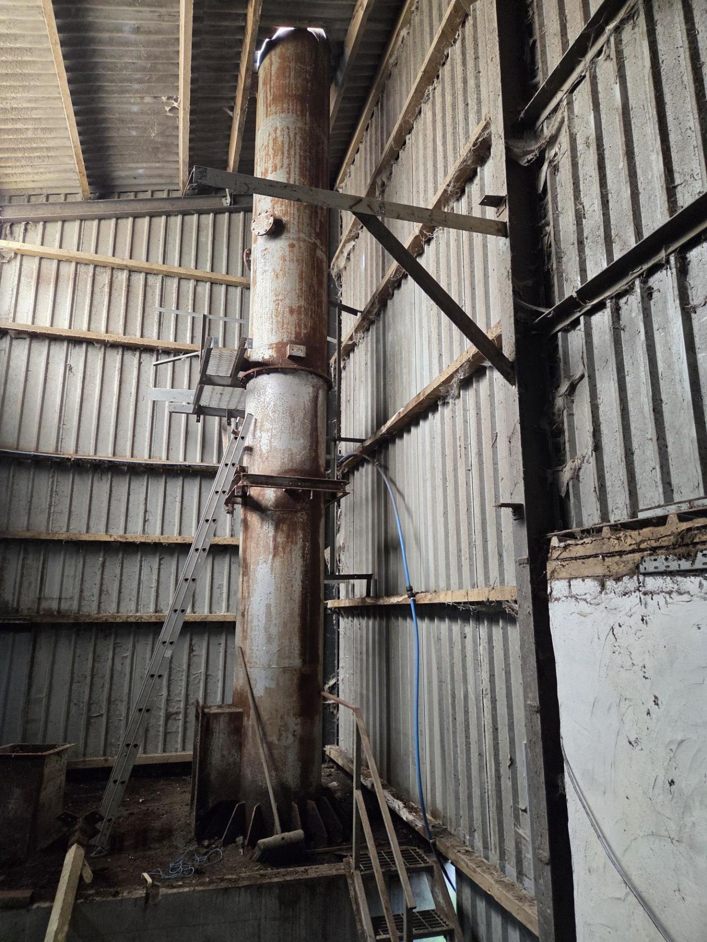 Emmission Stack (flu), approx. 765mm dia. x 15m high, made from 10mm thick mild steel, it is in four - Image 2 of 3