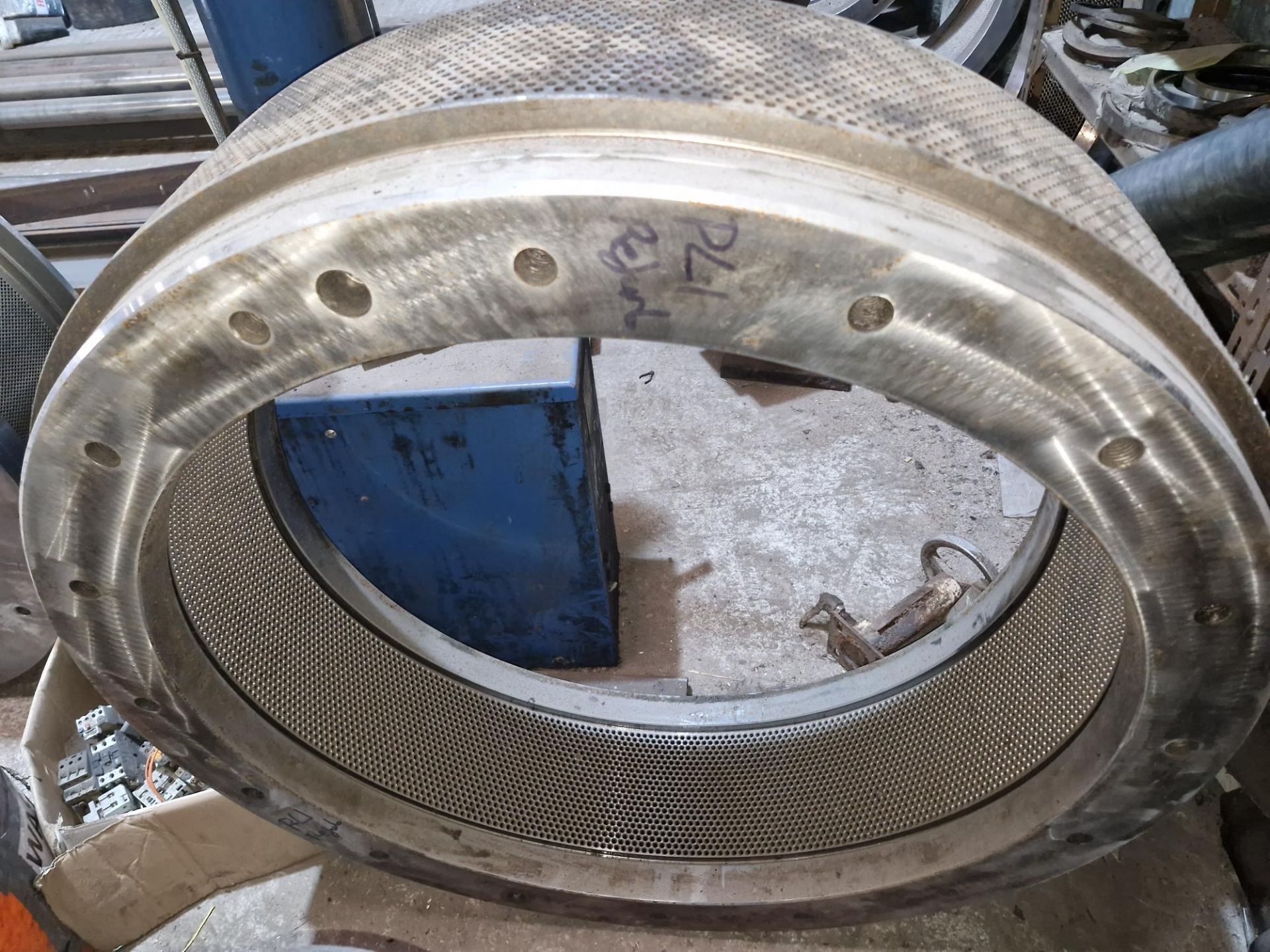 Paladin 1200BHR refurbished die type 6/115/115, with 13mm wear remaining, track width 175mm, not - Image 2 of 2