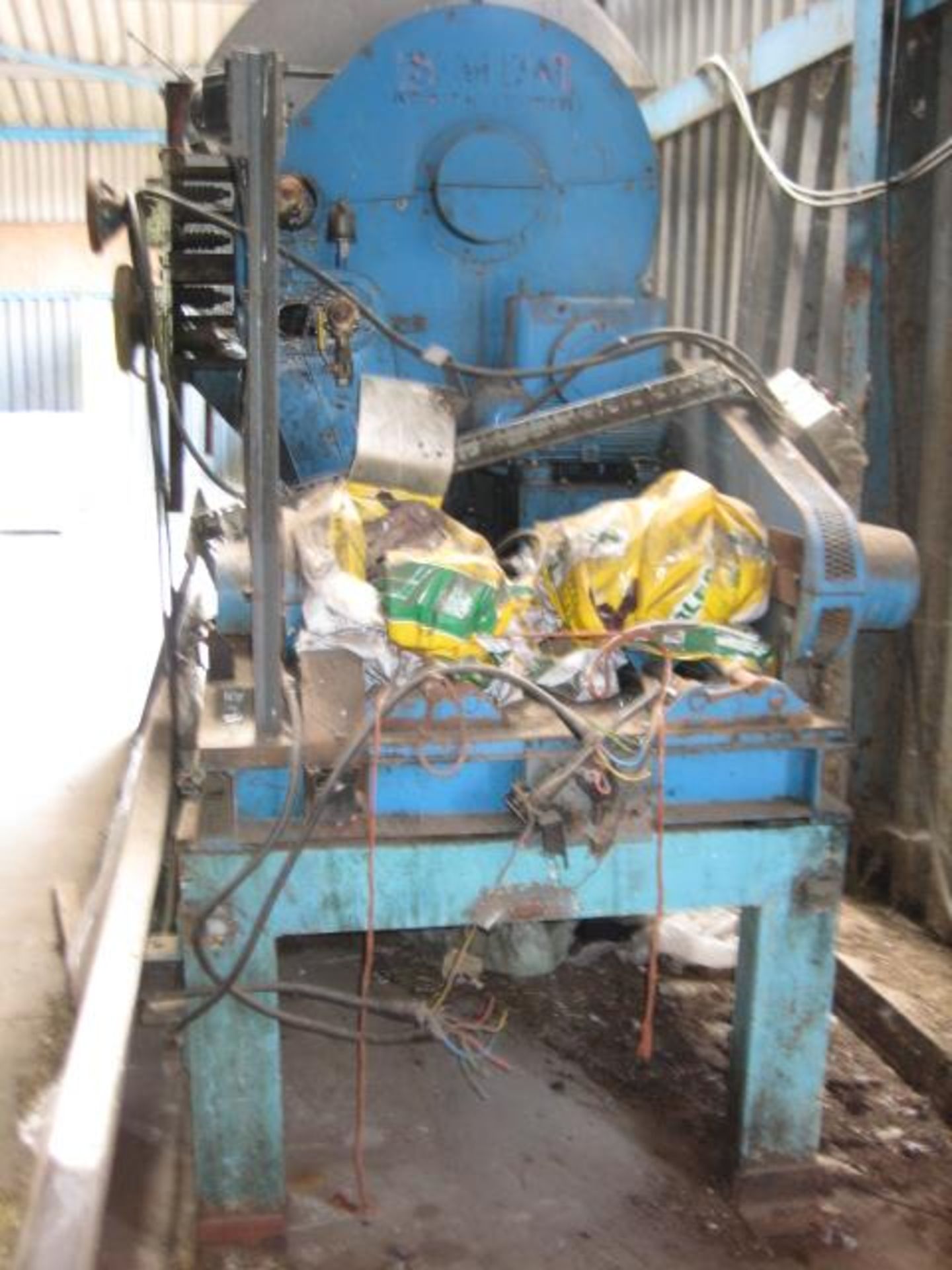 Simon Steam Heated Drum Dryer. This unit is for surface drying on a steam heated slowly rotating