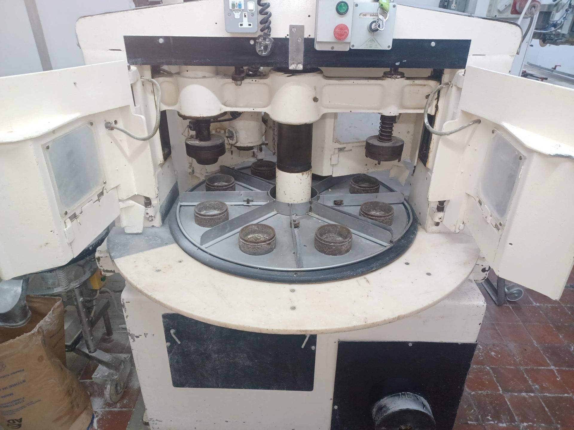 Camwheat Universal Eight Station Pie Blocker, three phase (can be seen running), year of manufacture - Image 2 of 4
