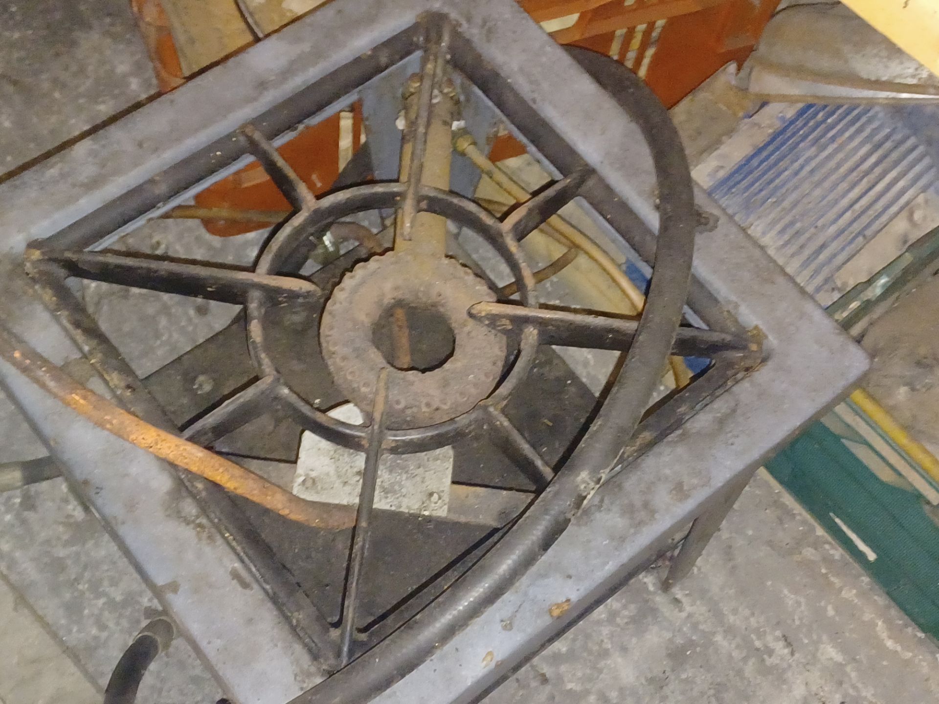 Catering Gas Burner, dimensions approx. 19in. deep x 18in. wide x 24in. High, free loading onto
