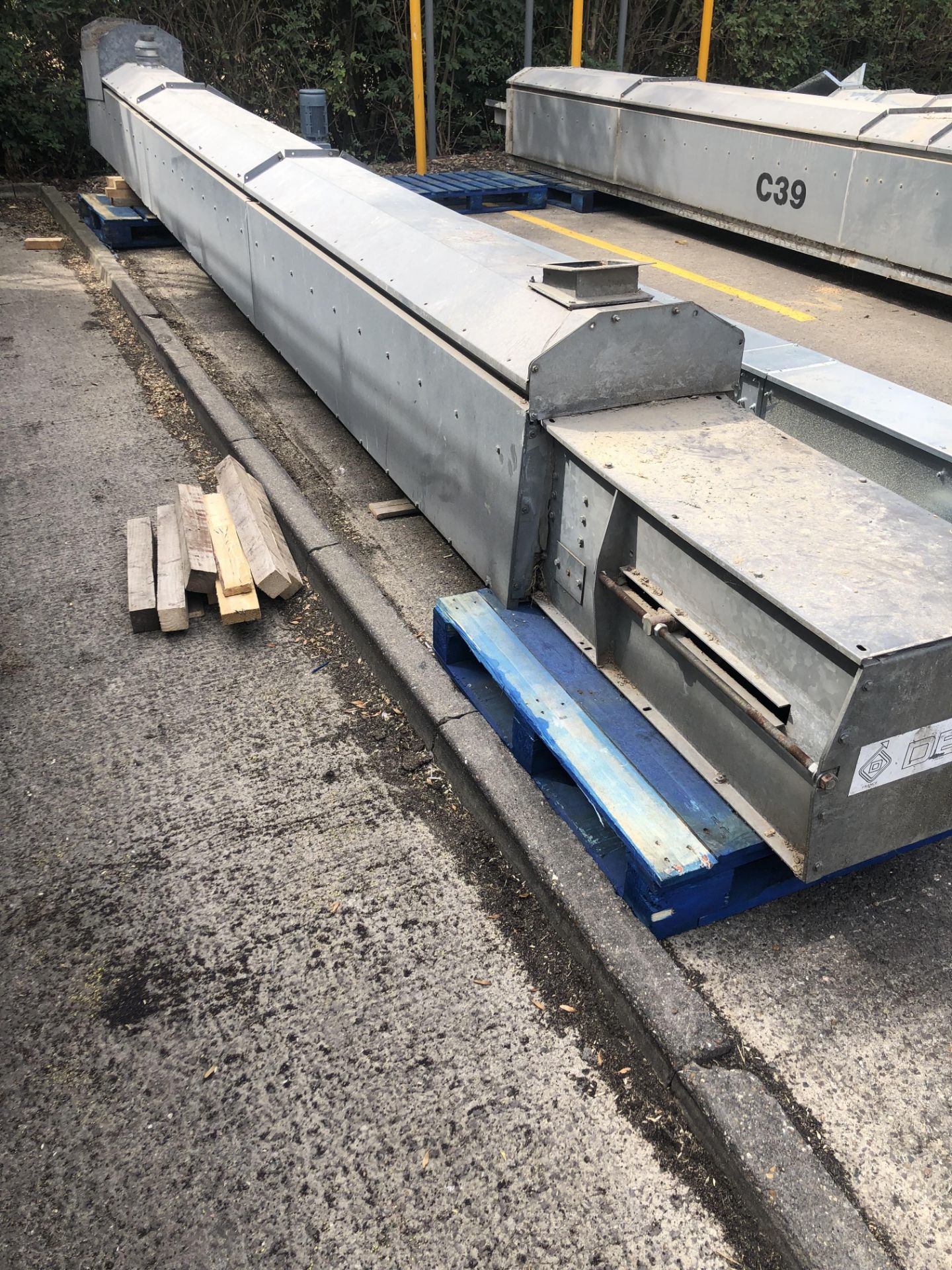 8.2m long Law Denis Belt Conveyor, year of manufacture 2008. Type: ‘Convoyeur A Bande 30’, approx.
