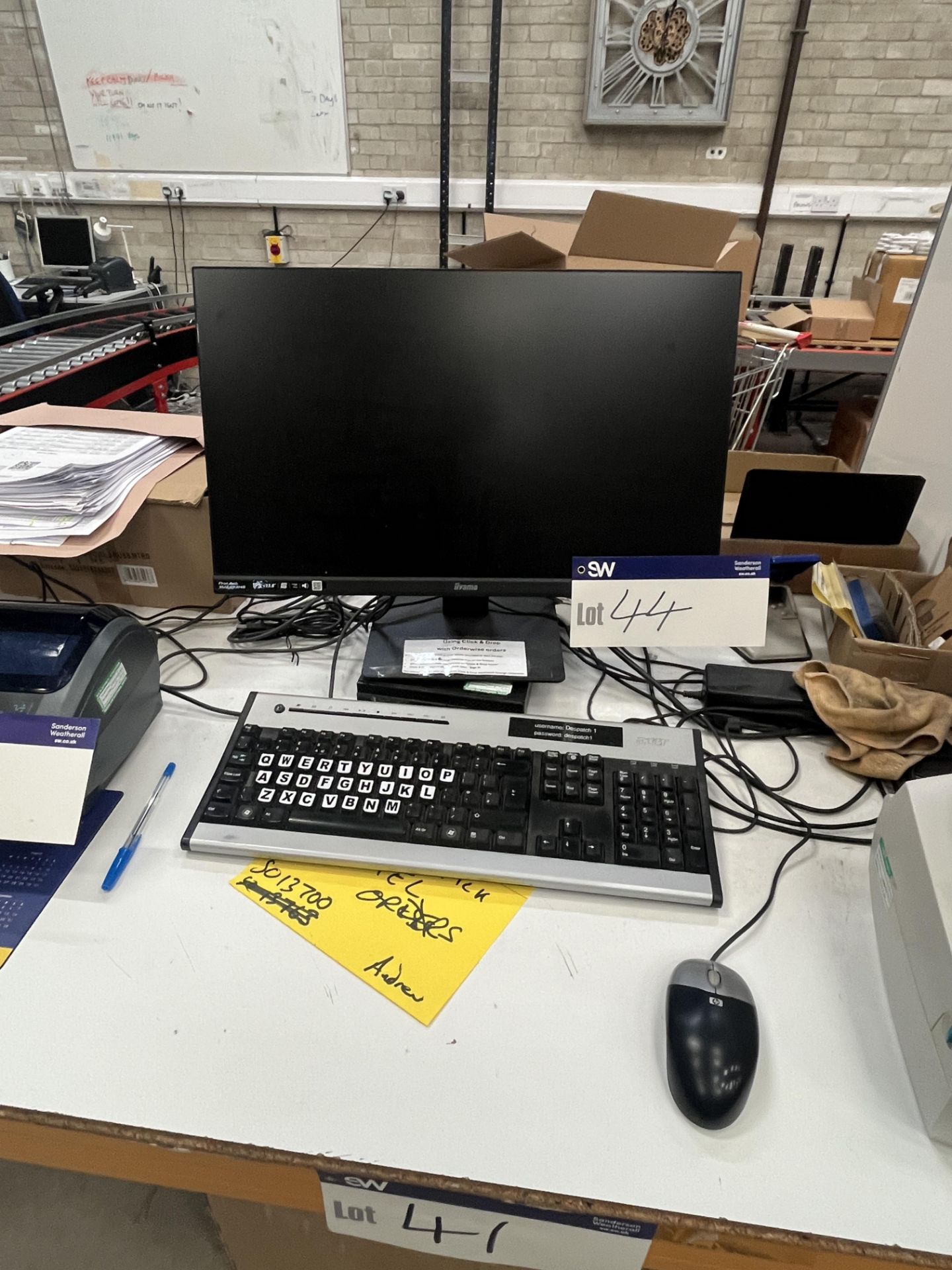 Dell OptiPlex 9020 Intel Core i5 Compact Personal Computer (hard disk removed), with flat screen