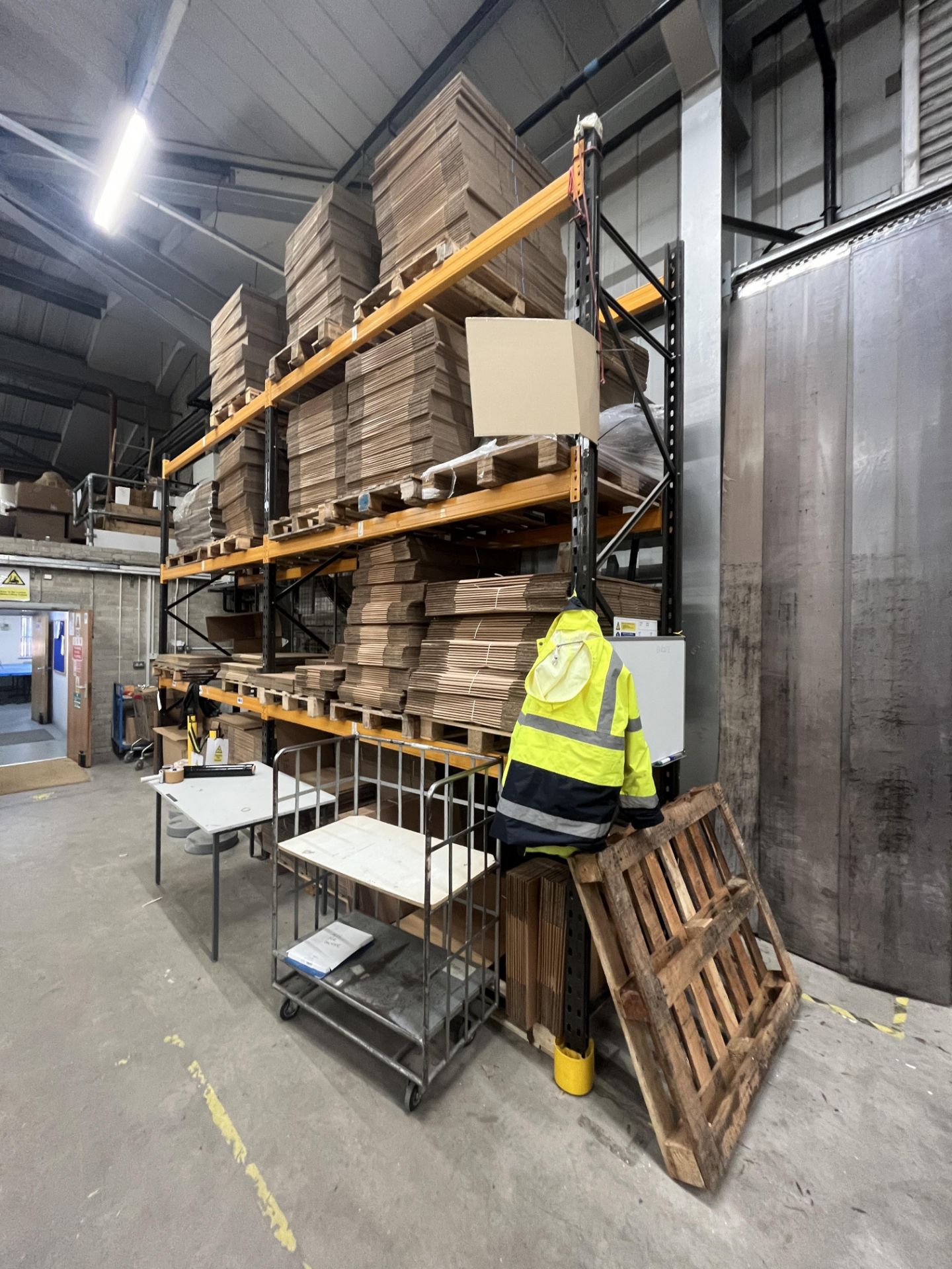 Link51 Two Bay Three Tier Boltless Steel Pallet Racking, each bay approx. 2.8m x 900mm x 3.8m - Image 2 of 2
