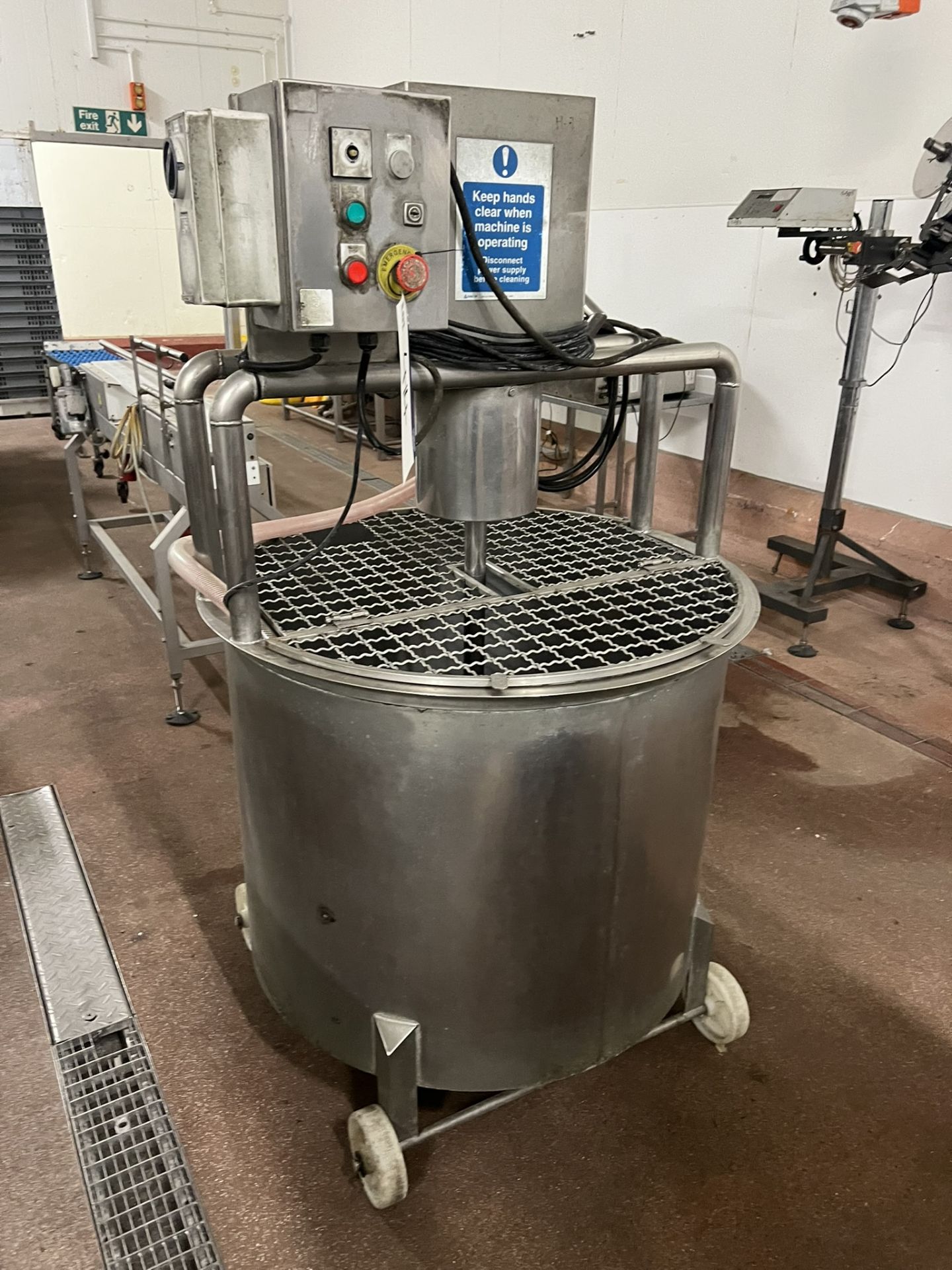 Kejeteraan O4KT Mobile Mixing Tank, with pump outlet, approx. 90cm dia. x 70cm deep, overall 90cm