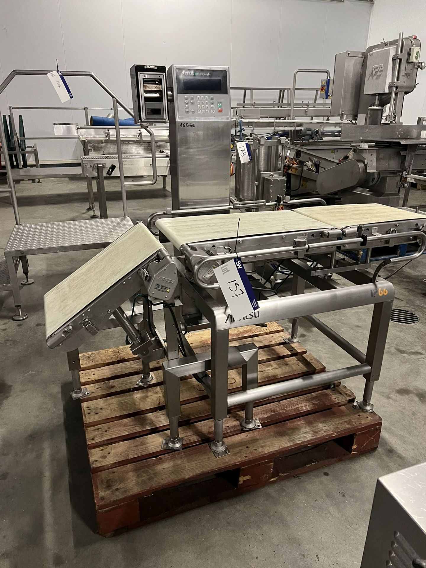 Amritsu KW 5607 AW Checkweigher, conveyor approx. 1.7m x 0.35m x 0.8m high, lift out charge - £