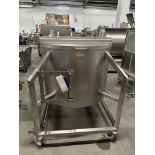 D C Norris Mobile Lidded Tank, tank approx. 95cm dia. x 80cm deep, overall 1.15m x 1.15m x 1.5m