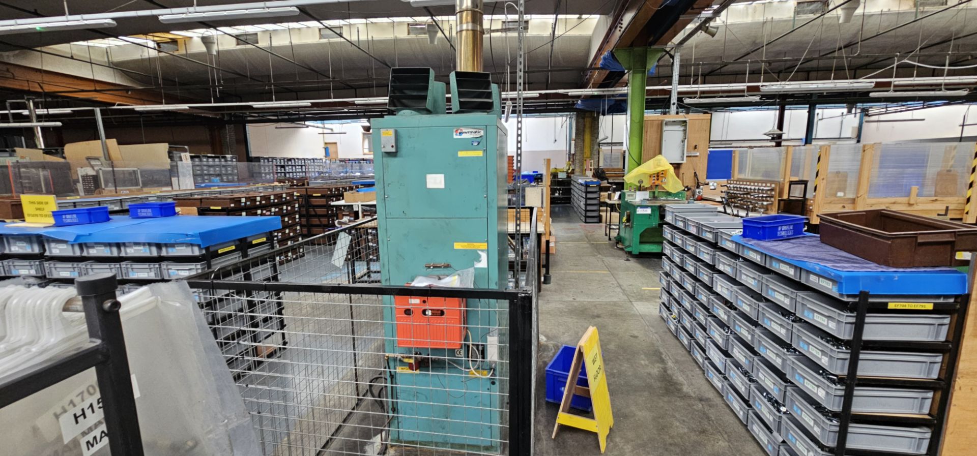 Powrmatic CP0206C Oil Heater, 58kW, with Riello burner, three phase, 415V, 50Hz Please read the - Image 2 of 3