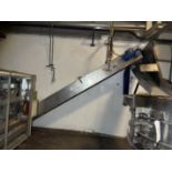 Vulcatech 90 degrees Motor Driven Incline Conveyors, 415V, three phase,50Hz Please read the