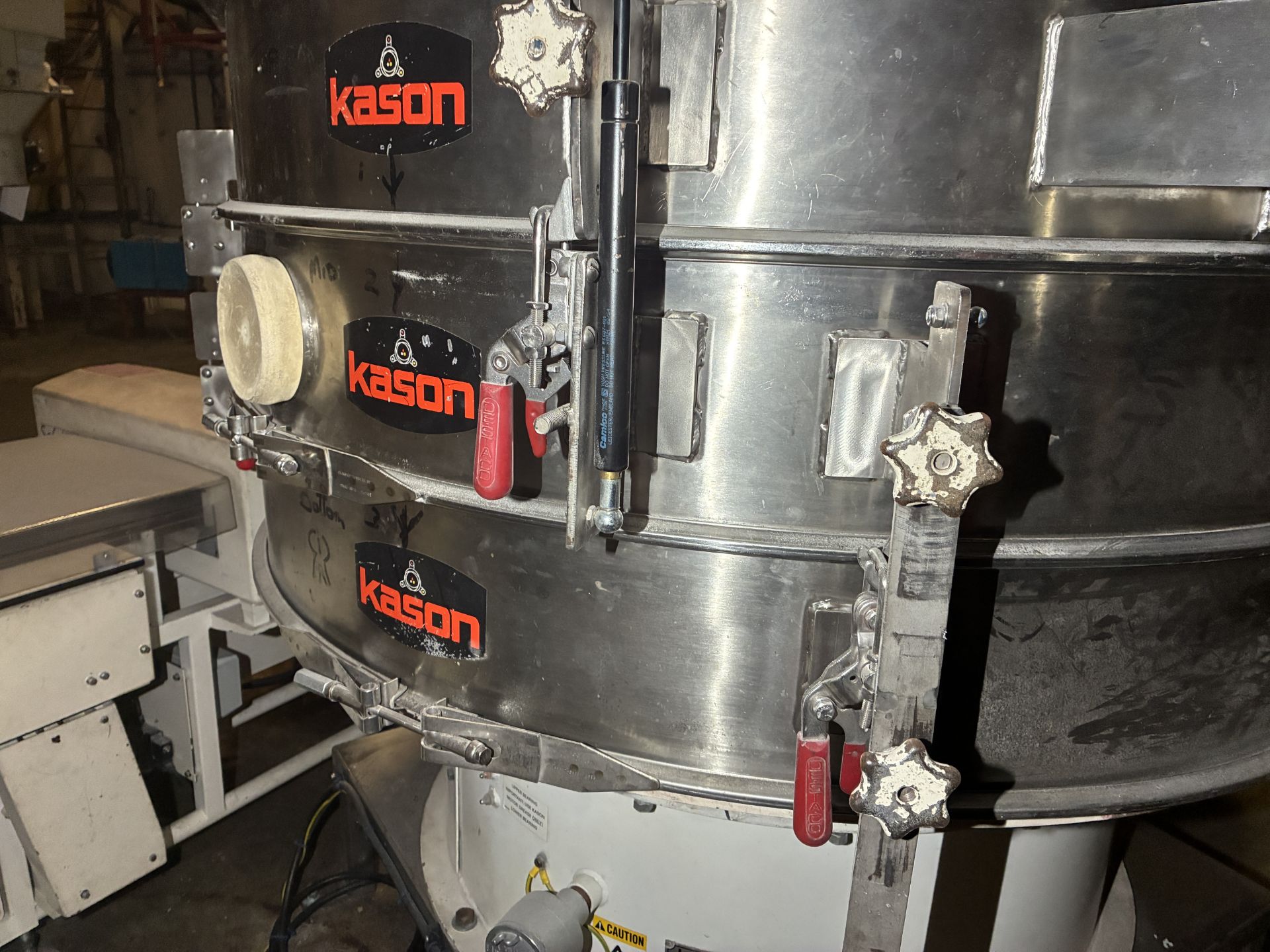 Kason K60-2-SS Vibrating Screen Separator, serial no. M4954, year of manufacture 1999, 415V, three - Image 4 of 6