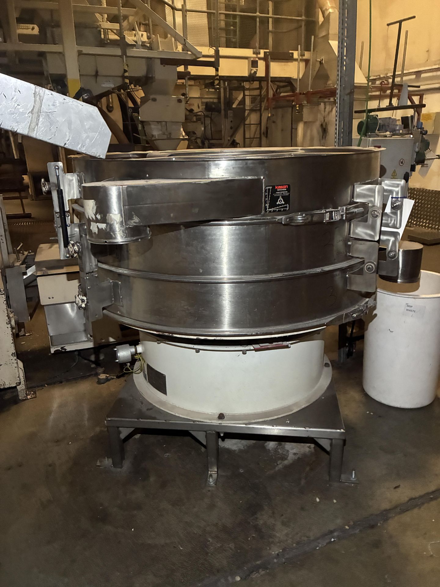 Kason K60-2-SS Vibrating Screen Separator, serial no. M4954, year of manufacture 1999, 415V, three - Image 2 of 6