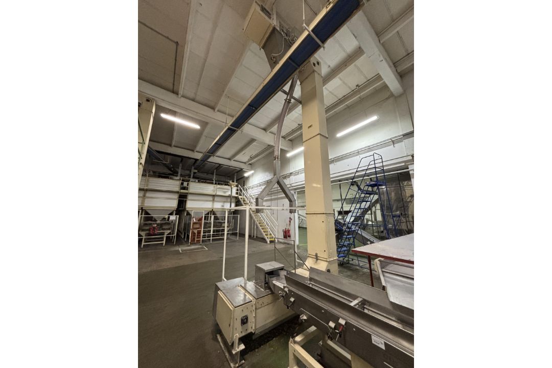 Sircam 103-bucket Bucket Elevator, 415V, three phase, 50Hz (please note this lot is part of - Image 4 of 4