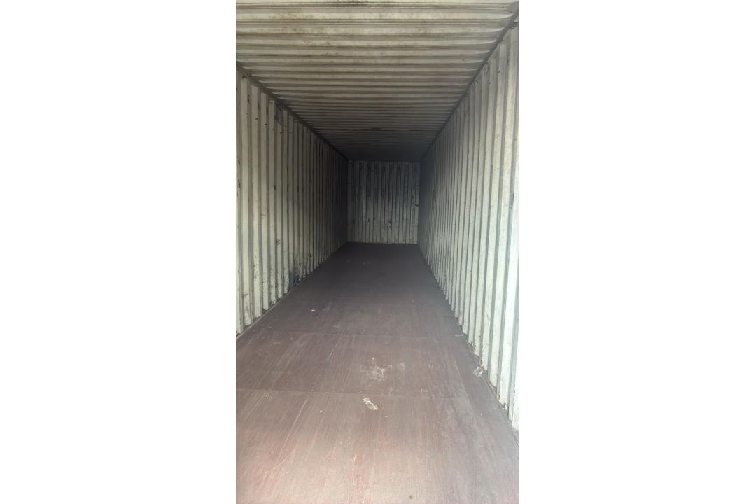 40ft Shipping Container Please read the following important notes:- Please read the following - Image 3 of 6