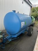 Primex 800 Bowser Please read the following important notes:- All lots 5% + VAT buyers premium ALL