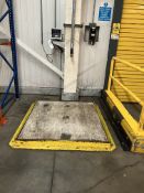 Loadcell Weighing Platform, approx. 1.3m x 1.5m, with Howard WIT_C1A1_01 digital read out A sole