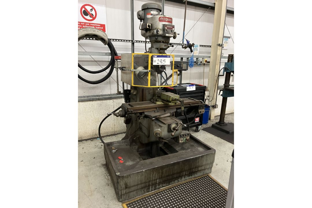 Bridgeport SERIES 1 TURRET HEAD MILLING MACHINE, rebuild serial no. BRS 02331199, with t-slotted - Image 3 of 3