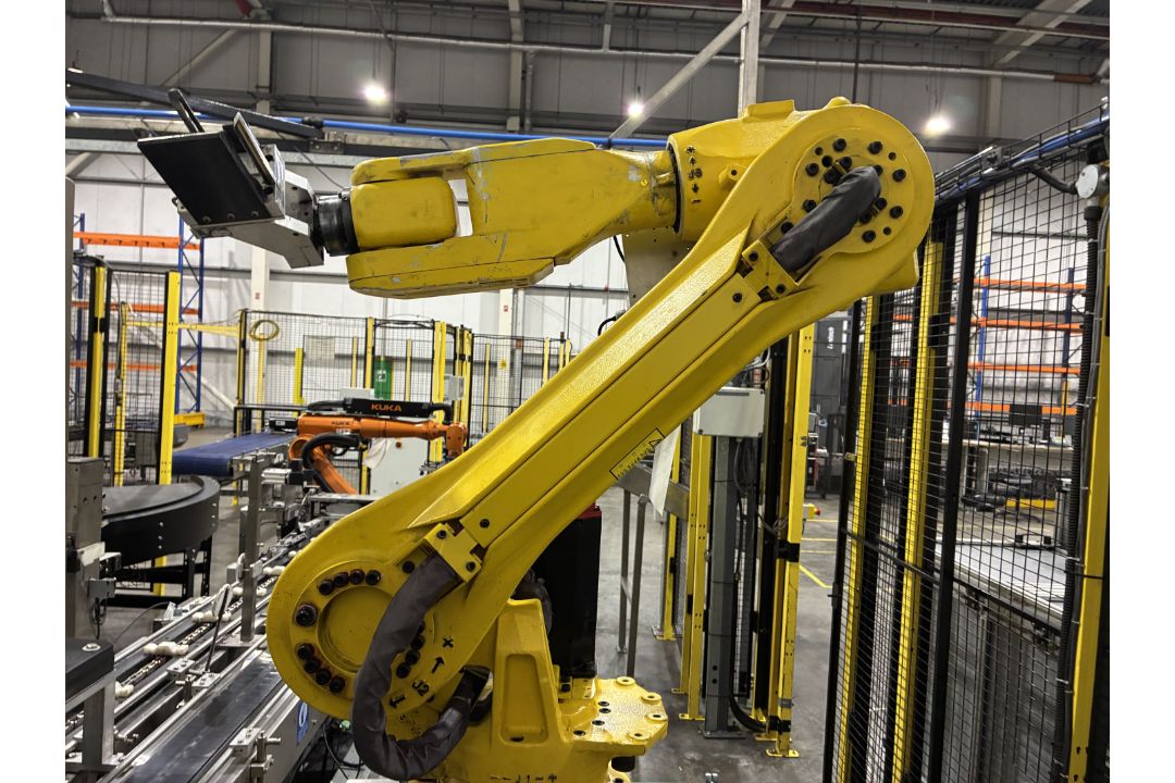 Fanuc M-16I ROBOT ROBOTIC ARM, year of manufacture 1999, 270kg, with Fanuc R-J3 power controller, - Image 3 of 8
