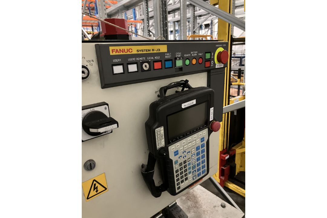 Fanuc M16i Robotic Arm, year of manufacture 1999, 270kg (Takeout / Loading charge - €40 + VAT) A - Image 2 of 7