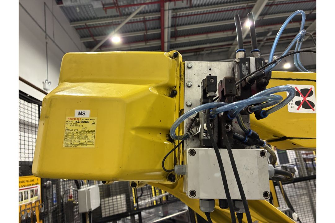 Fanuc M-16I ROBOT ROBOTIC ARM, year of manufacture 1999, 270kg, with Fanuc R-J3 power controller, - Image 4 of 9