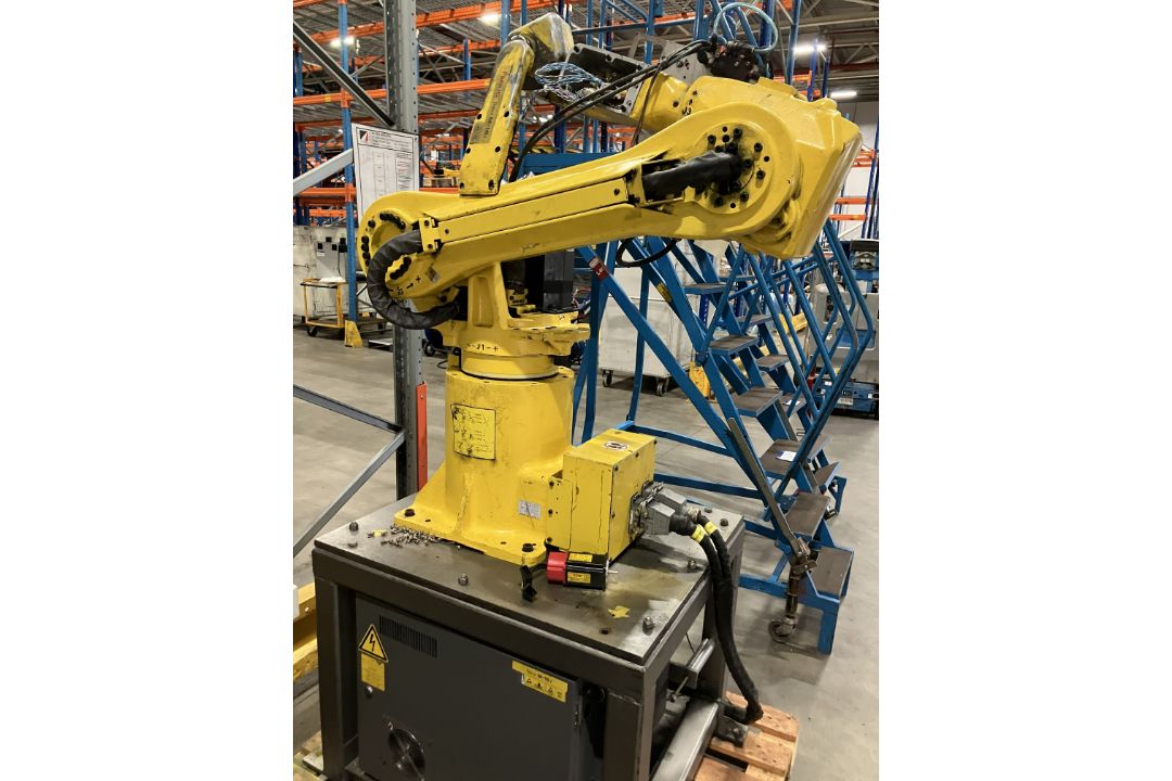 Fanuc M16i Robotic Arm, year of manufacture 1999, 270kg (Takeout / Loading charge - €10 + VAT) A - Image 5 of 5