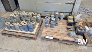 Comandulli Edge Polishing Stones, comprising of 5 x 0 grit, 41 x 60 grit, 39 x 80 grit, 15 x 120