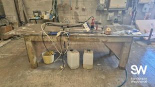 Flutemaster Gradient Grinder, 8000rpm, with cutting and polishing wheels and table At the close of