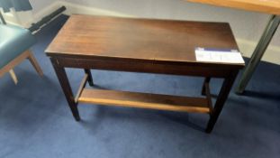Timber Bench, approx. 0.92m long x 0.38m wide x 0.6m high Please note - No VAT on hammer price (