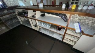 Large Quantity of Glassware, including pint glasses, wine glasses and juice glasses Please note - No