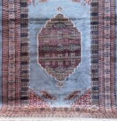Turkmene, silbergrau, ornamental gemustert, signiert, 240x160 cm