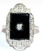 Ring im Art-Deco Stil, 925er Silber, rhodiniert, Onyx, Brillanten ca. 0,30 ct., RG 54, Innendurchme