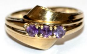Amethyst-Ring, 585er GG, besetzt mit 3 Amethysten, Ges.-Gew. 4,20 g, RG 54