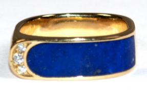 Massiver Ring, 750er GG, ca. 6,6 g, mit eingeschliffenem Lapislazuli, 3 Brillanten, RG 53, Innendur